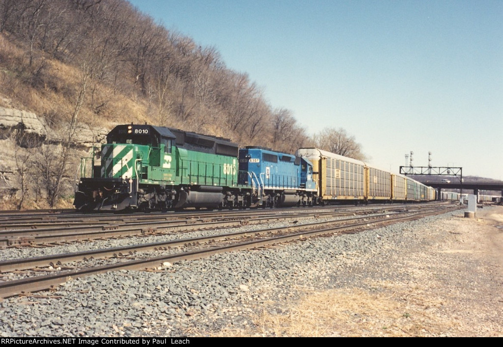 Vehicle train rolls west